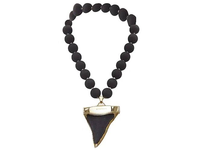 Collana in velluto con dente di squalo in pelo di pony di Givenchy Riccardo Tisci D'oro Metallico