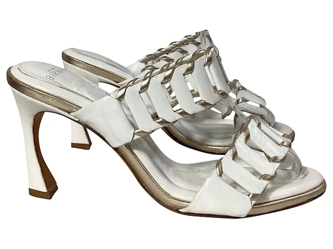 Mules tagliate Claire in pelle bianca di Alexandre Birman Bianco Crudo