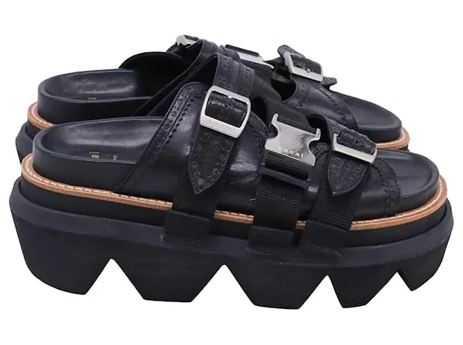 Sandali Wingtip Sacai in pelle di vitello nera Nero