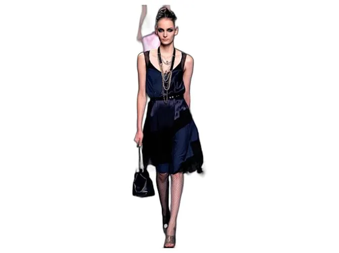 Abito da sera Nina Ricci, modello Nuit Parisienne SS 2013 di Peter Copping Nero Blu