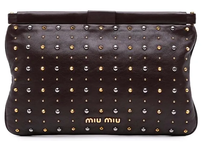 Clutch in pelle marrone con borchie Miu Miu Marrone scuro