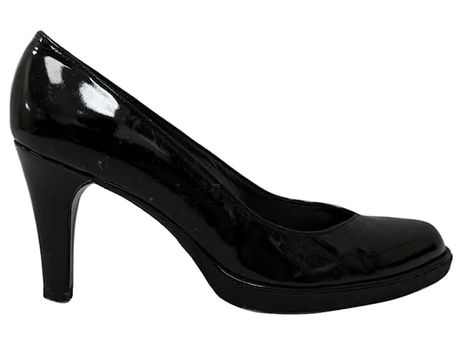 Pumps Stuart Weitzman in pelle verniciata nera Nero