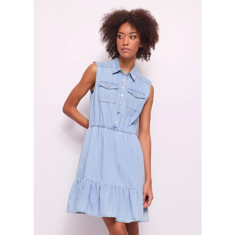 Abito da donna con taschini e bottoni