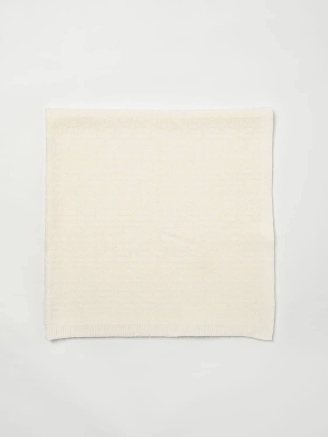 Copertina Balmain in maglia jacquard