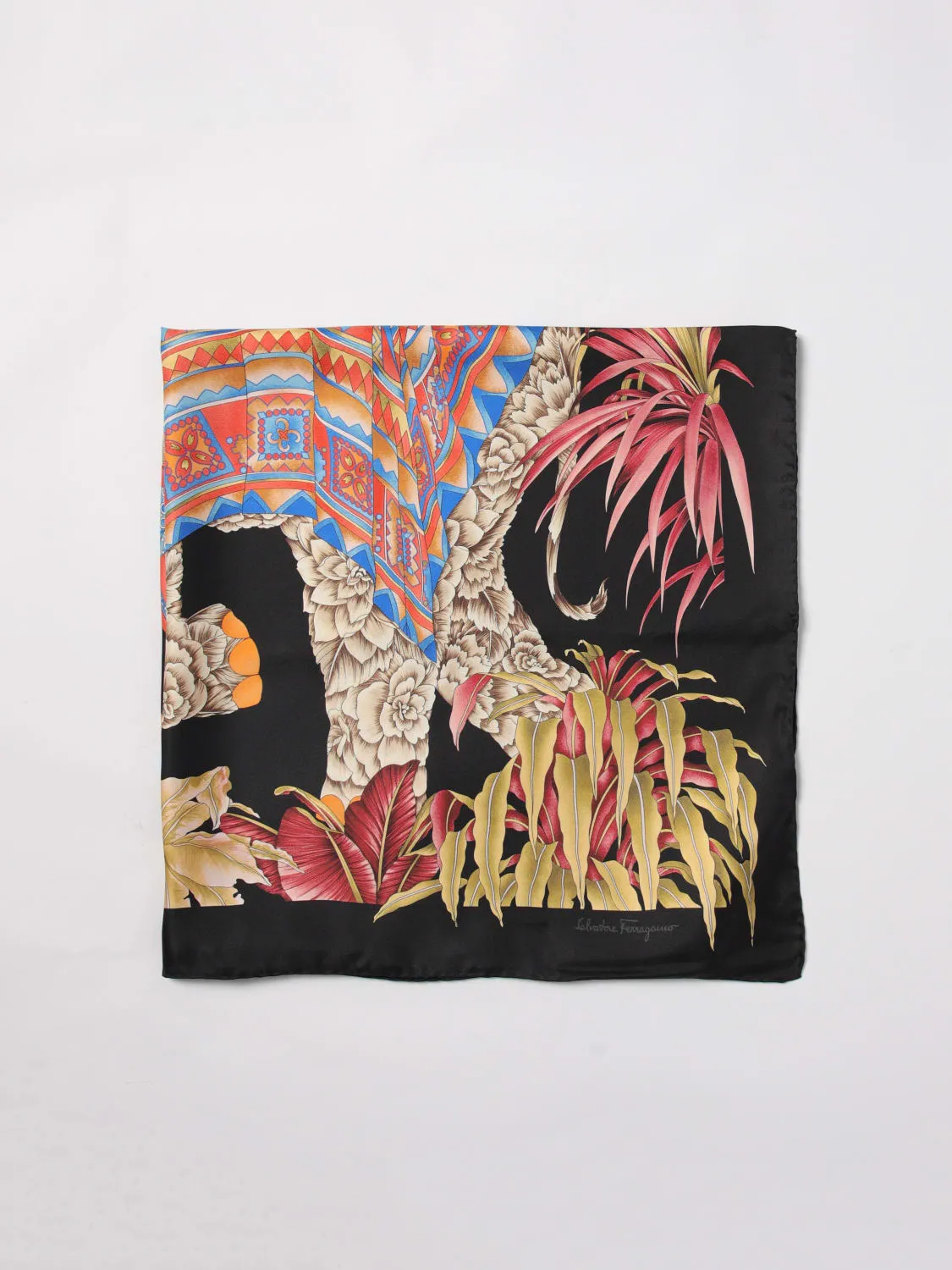 Foulard India Ferragamo in seta stampata