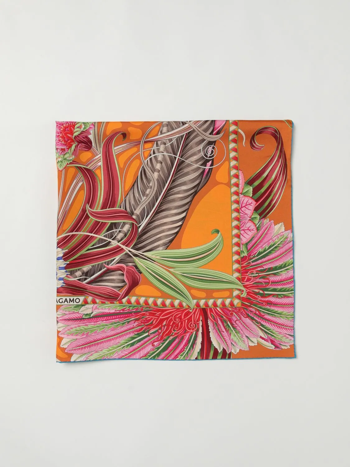 Sciarpa Ferragamo in seta stampata