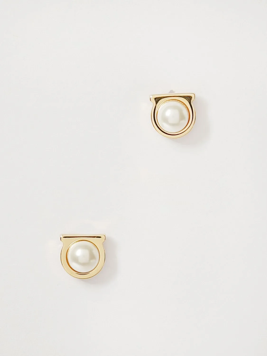 Orecchini Gancini Ferragamo in ottone con perla sintetica