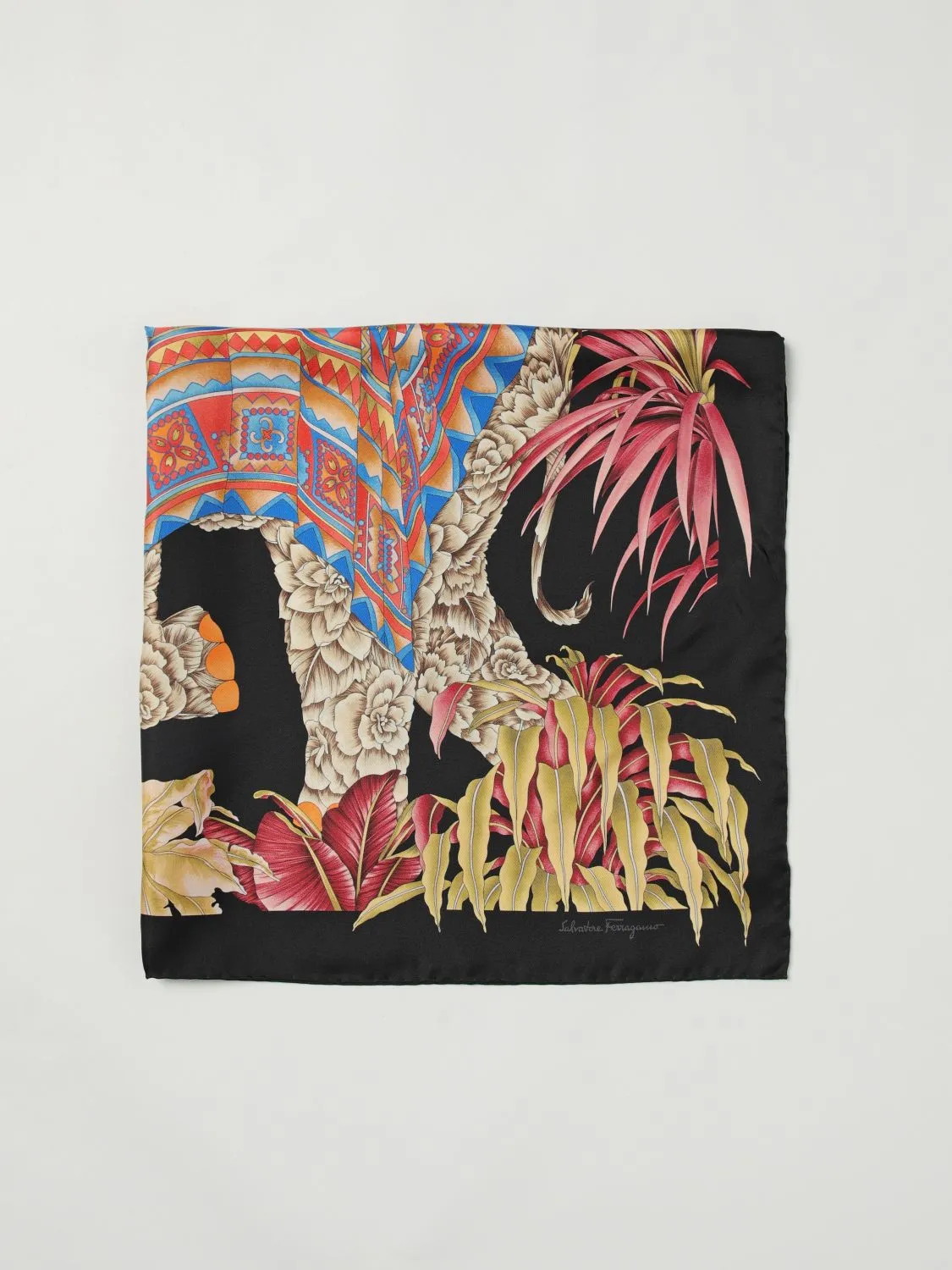 Foulard Ferragamo in seta stampata