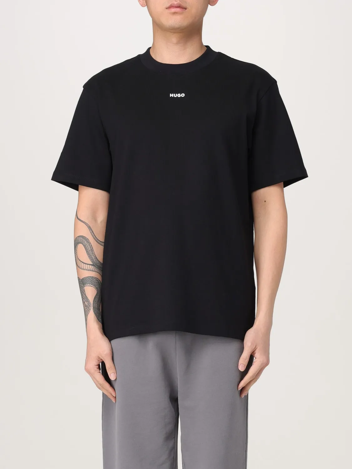 T-shirt basic con mini logo Hugo