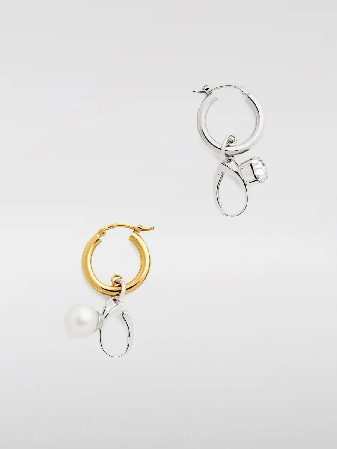 Orecchini MM6 Maison Margiela in ottone con strass e perle sintetiche