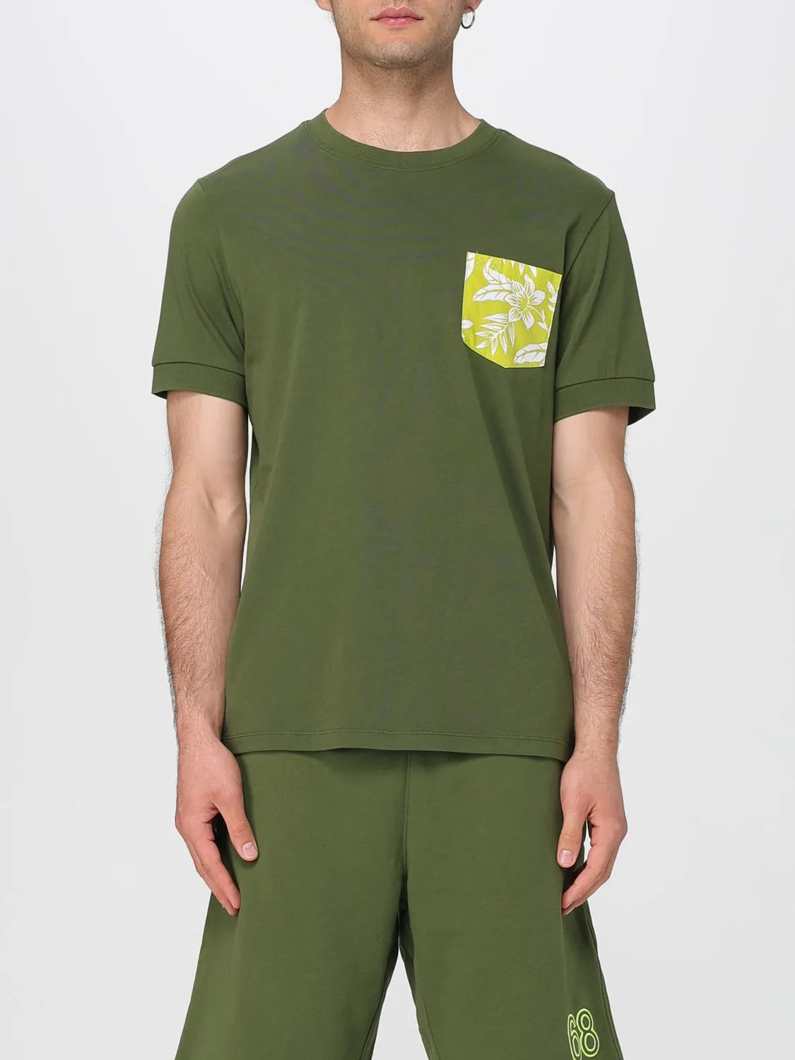 T-shirt in cotone con toppa a fantasia SUN68